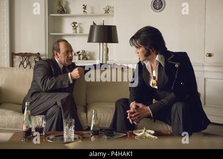 Titre original : ELVIS et Nixon. Titre en anglais : ELVIS et Nixon. Directeur de film : CARY ELWES. Année : 2016. Stars : Kevin Spacey ; Michael Shannon. Credit : BENAROYA PICTURES/PICK UP TRUCK PHOTOS / Album Banque D'Images