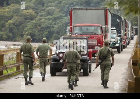 Titre original : NARCOS. Titre en anglais : NARCOS. Directeur de film : GUILLERMO NAVARRO ; JOSE PADILHA, ANDRES BAIZ ; FERNANDO COIMBRA. Année : 2015. Stars : Wagner Moura, JUAN PABLO RABA. Credit : NETFLIX / Album Banque D'Images