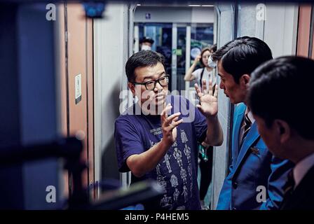 Titre original : BUSANHAENG. Titre en anglais : Train jusqu'à Busan. Directeur de film : SANG-HO YEON ; YEON SANG-HO. Année : 2016. Stars : YEON SANG-HO. Credit : NEXT WORLD ENTERTAINMENT/REDPETER FILM / Album Banque D'Images