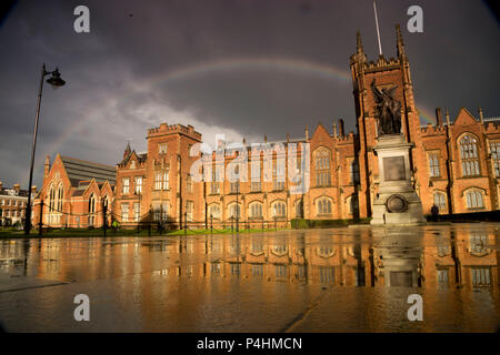 Lanyon Building, Queen's University Belfast Banque D'Images