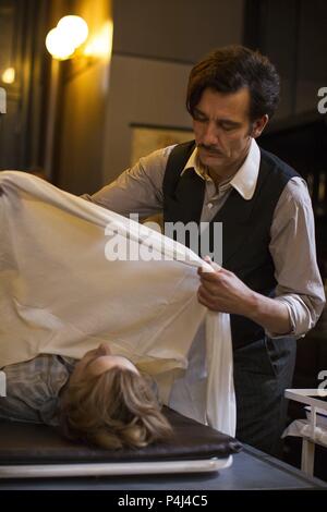 Description : Saison 2. Film Original Titre : le BRIC. Titre en anglais : Le BRIC. Directeur de film : JACK AMIEL. Année : 2014. Stars : CLIVE OWEN. Credit : ANONYMOUS CONTENT / Album Banque D'Images