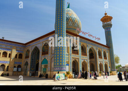 Shiraz, Iran - Mars 25, 2018 : mausolée en miroir d'Alaeddin Sayyed Hossein Banque D'Images