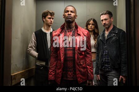 Film Original Title : BABY DRIVER. Titre en anglais : BABY DRIVER. Directeur de film : EDGAR WRIGHT. Année : 2017. Stars : Jamie Foxx ; JON HAMM ; EIZA GONZALEZ ; ANSEL ELGORT. Credit : Tristar Pictures / Album Banque D'Images