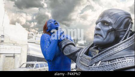 Titre original : X-Men : Apocalypse. Titre en anglais : X-Men : Apocalypse. Film Réalisateur : Bryan Singer. Année : 2016. Stars : OSCAR ISAAC ; JENNIFER LAWRENCE. Credit : Twentieth Century Fox/MARVEL ENTREZ/TSG ENTREZ/BAD HAT HARRY P / Album Banque D'Images