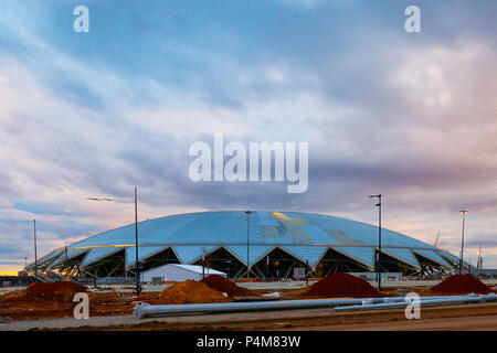 Arène de Samara, Russie - Avril 2018 : Coupe du monde de football 2018 construction du stade. Disposition des territoires voisins. Banque D'Images