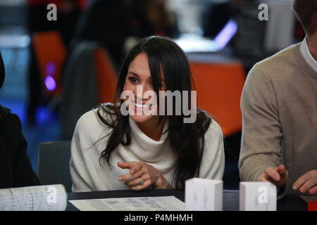 Le prince Harry et Mme Markle assister à un événement au point du millénaire pour célébrer la Journée internationale de la femme, aujourd'hui à Birmingham le 8 mars 2018 à Birmingham en Angleterre. Banque D'Images