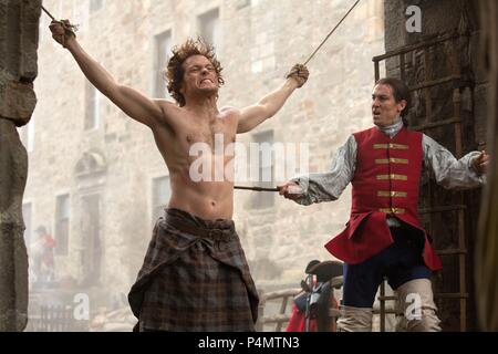 Titre original : Outlander. Titre en anglais : Outlander. Directeur de film : Brian Kelly ; ANNA FOERSTER. Année : 2014. Stars : SAM HEUGHAN ; TOBIAS MENZIES. Credit : STARZ / Album Banque D'Images