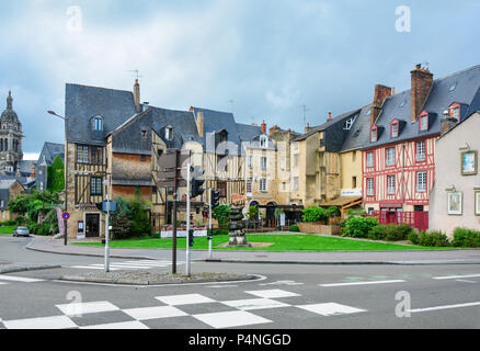 LE MANS, FRANCE - 12 juin 2016 : vue panoramique sur la ville médiévale Le mans Banque D'Images