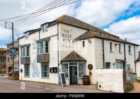 BRIDPORT, DORSET, UK - 6 JUN 2018 : The West Bay Hotel est un bâtiment du xviiie siècle Inn de West Bay. Banque D'Images