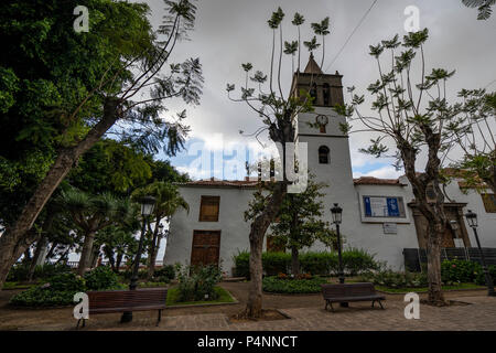 Le quartier historique de Santa Cruz de Tenerife,visité, vu et photographié au coucher du soleil Banque D'Images