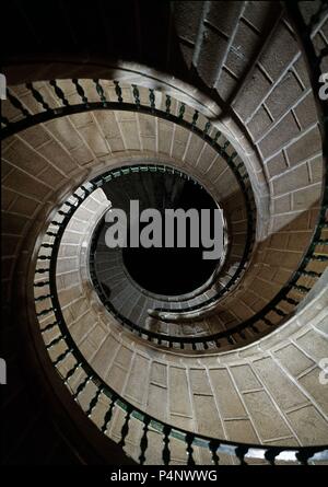 ESCALERA DE CARACOL- siglo XVII- ARQUITECTURA BARROCA ESPAÑOLA. Auteur : Domingo de Andrade (1639-1712). Emplacement : Museo del Pueblo Gallego, Coruña, ESPAGNE. Banque D'Images