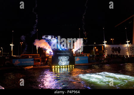 Kiel, Allemagne. 22 Juin, 2018. L'OCÉAN Jump Night Show avec du feu, de la musique et de laser au cours de la Kieler Woche 2018 © Björn Deutschmann/Alamy Live News Banque D'Images