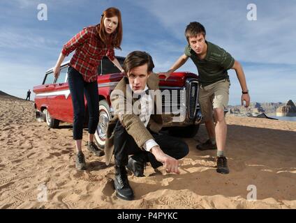 Titre original : Doctor Who. Titre en anglais : Doctor Who. Année : 2005. Stars : Matt Smith, KAREN GILLAN, ARTHUR DARVILL. Credit : BBC / Album Banque D'Images