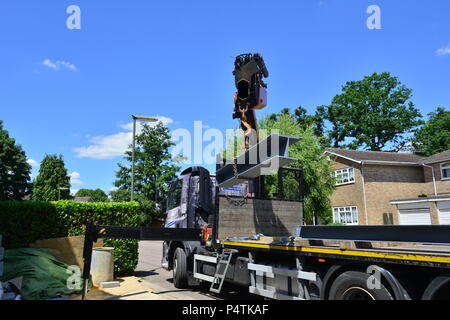 Une poutre de levage d'une grue en position. Banque D'Images