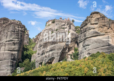 Le monastère de Varlaam vue panoramique, Monastères des Météores, Trikala, Thessalie, Grèce. Banque D'Images