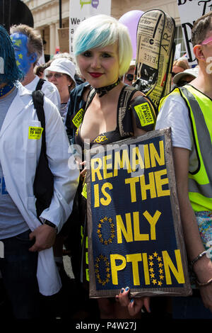 Londres, Royaume-Uni. 23 Juin 2018.Anti-Brexit mars et rassemblement pour un vote du peuple dans le centre de Londres. Banque D'Images