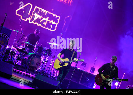 L'Italie. 21 Juin, 2018. Noel Thomas David Gallagher est un auteur-compositeur-interprète et guitariste, un membre de l'Oasis Anglais complexe avec son frère Liam. Credit : Massimo Solimene/Pacific Press/Alamy Live News Banque D'Images