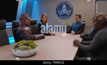 Film Original Titre : L'Orville. Titre en anglais : L'Orville. Directeur de film : SETH MACFARLANE. Année : 2017. Stars : DEOBIA OPAREI ; Adrianne Palicki ; SETH MACFARLANE ; PETER MACON ; CHAD L. COLEMAN. Credit : PORTE FLOUE PROD/20TH CENTURY FOX TV / Album Banque D'Images