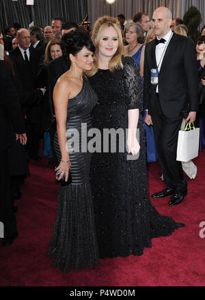 Norah Jones et Adele  192 Salle de presse à la 85e Academy Awards 2013 - Oscars - au Dolby Theatre de Los Angeles.Norah Jones et Adele  192 cas à Hollywood Life - Californie, Red Carpet Event, USA, Cinéma, Célébrités, photographie, Bestof, Arts, Culture et divertissement, Célébrités, Mode Topix Meilleur de Hollywood, la vie, événement dans la vie d'Hollywood, Californie - Tapis rouge et en backstage, cinéma, télévision, célébrités, célébrités de la musique, des acteurs du Topix même film en salle, et la star ensemble. enquête de crédit, tsuni@Gamma-USA.com Tsuni / USA, 2013 - Groupe, télévision et film cast Banque D'Images