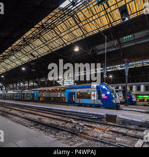 La gare Saint-Lazare, Paris, France Banque D'Images