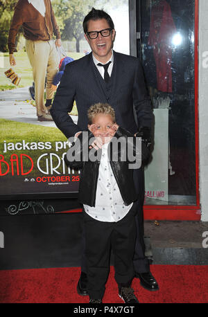 Johnny Knoxville, Jackson Nicoll au mauvais GranPa Première au TLC Chinese Theatre de Los Angeles.Johnny Knoxville, Jackson Nicoll 134 cas à Hollywood Life - Californie, Red Carpet Event, USA, Cinéma, Célébrités, photographie, Bestof, Arts, Culture et divertissement, Célébrités, Mode Topix Meilleur de Hollywood, la vie, événement dans la vie d'Hollywood, Californie - Tapis rouge et en backstage, cinéma, télévision, célébrités, célébrités de la musique, des acteurs du Topix même film en salle, et la star ensemble. enquête de crédit, tsuni@Gamma-USA.com Tsuni / USA, 2013 - Groupe, télévision et film cast Banque D'Images