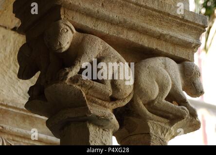 La Croatie. Dubrovnik. Couvent franciscain. 14e siècle. Reconstruite au 17e siècle. Chapiteau du cloître. Banque D'Images