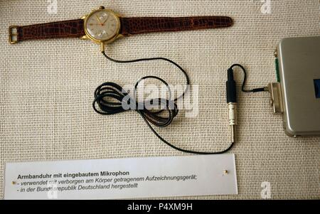 L'Allemagne. Berlin. Stasi Museum. L'ancien ministère de la sécurité d'Etat ou de la Stasi. Appareils pour espionner la population. Banque D'Images