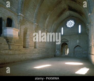 L'art gothique en Espagne. 13e siècle. Monastère Notre Dame de Rueda. Ordre Cistercien. Réfectoire avec la chaire à lire. Sastago. L'Aragon. Banque D'Images