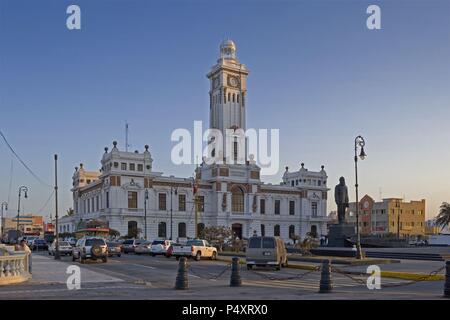 Phare Venustiano Carranza. Construit en 1902 en style néo-classique par Salvador Echegaray et Ernesto Lattine. Veracruz. Le Mexique. Banque D'Images