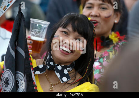 Francfort, Allemagne. 23 Juin, 2018. Un fan allemand regarde le match. 18 000 fans sont venus à la Commerzbank Arena de Francfort, à regarder l'Allemagne a battu la Suède par 2 buts à 1 dans le deuxième match du groupe F dans la phase de groupes de la Coupe du Monde de football FIFA 2018 en Russie à Moscou. Crédit : Michael Debets/Pacific Press/Alamy Live News Banque D'Images