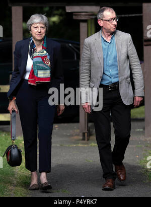 Londres, Royaume-Uni. 24 juin 2018. Theresa peut assiste à l'Église. Le Premier ministre britannique Theresa peut participe à son service à l'église le dimanche matin avec son mari Philippe. Photo par Andrew Parsons Parsons / Media Crédit : andrew parsons/Alamy Live News Banque D'Images