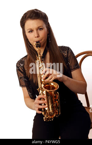 Saxophone Soprano en position de jeu Banque D'Images