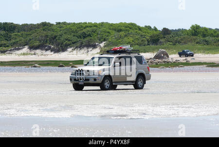 Partis pour une journée à la plage à marée basse à l'Est, plage de pâturage Crowes Dennis, Massachusetts à Cape Cod, USA Banque D'Images