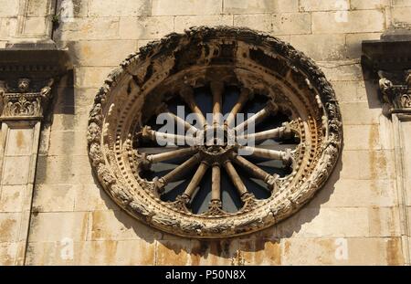 La Croatie. Dubrovnik. Couvent franciscain. 14e siècle. Reconstruite au 17e siècle. Rose. Banque D'Images