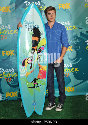 Zac Efron - Teen Choice Awards 2009 à l'Universal Amphitheatre de Los Angeles. - EfronZac jpgEfronZac  90.90 cas à Hollywood Life - Californie, Red Carpet Event, USA, Cinéma, Célébrités, photographie, Bestof, Arts, Culture et divertissement, Célébrités, Mode Topix Meilleur de Hollywood, la vie, événement dans la vie d'Hollywood, Californie - une remise de trophée, backstage, cinéma, télévision, célébrités, célébrités de la musique, Topix Bestof, Arts, Culture et loisirs, photographie, tsuni@Gamma-USA.com , Tsuni enquête de crédit / USA, 2000-2001-2002-2003-2004-2005-2006 Banque D'Images