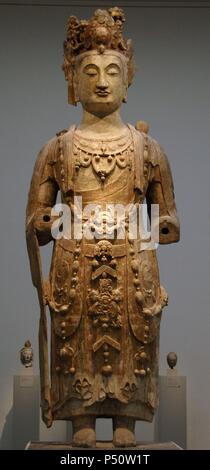 Bodhisattva debout. Qi du nord (550-577). Il vient de la province du Shanxi (Chine). Metropolitan Museum of Art de New York. United States. Banque D'Images