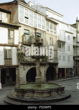 L'Espagne. La Galice. La ville de Orense. Fontaine de la Plaza del Hierro (fer). Banque D'Images