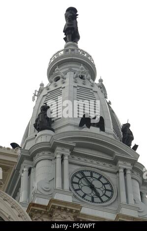 United States. La Pennsylvanie. Philadelphie. L'Hôtel de ville. Construite entre 1871-1901. La Coupole décorée de la statue du fondateur de la ville, William Penn (1644-1718). Banque D'Images