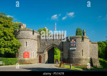 Arundle, Jun 2 : Vue extérieure du château historique Arundle on juin 2, 2017 à Arundle, Royaume-Uni Banque D'Images