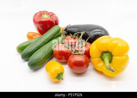 Les tomates, aubergines, concombres et poivrons Banque D'Images