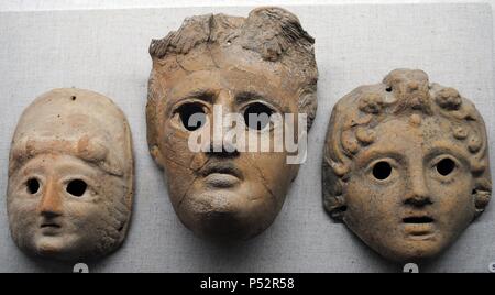 Le théâtre classique. Masques de théâtre fait en terre cuite. Musée historique et archéologique de Kertch. République autonome de Crimée. L'Ukraine. Banque D'Images