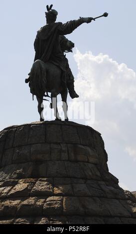 Bogdan Chmielnicki (1595-1657). Le chef cosaque. Monument, 1888. A été créé par le sculpteur Mikhail Mikeshin (1835-1896). . Sofia Square. Kiev. L'Ukraine. Banque D'Images