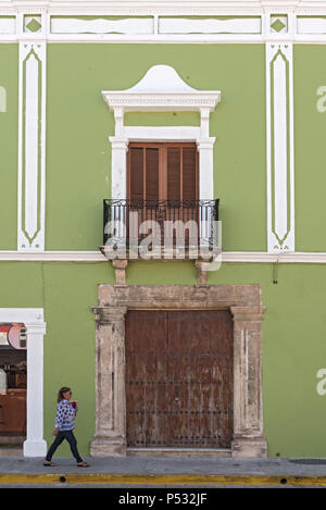 Façade de maison verte, à Campeche, Mexique Banque D'Images