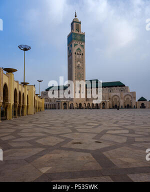 CASABLANCA, MAROC - CIRCA AVRIL 2017 : Mosquée Hassan II de Casablanca. Banque D'Images