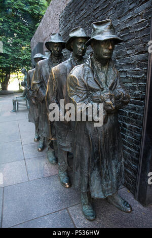 La dépression Breadline sculpture par George Segal, partie du RAD Memorial, Washington, DC, USA Banque D'Images