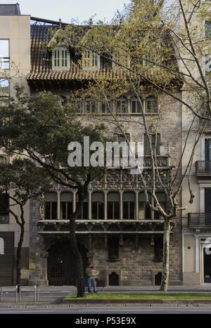 Palau del Baró de Quadras ((1904-1906), la Casa Asia, arquitecte Josep Puig i Cadafalch, Av. 373 Diagonal, Barcelone, Catalogne, Espagne. Banque D'Images