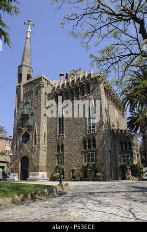 Torre de Bellesguard (1900-1903), l'arquitecte Antoni Gaudí, c/ de Bellesguard 16, Barcelone, Catalogne, Espagne. Banque D'Images