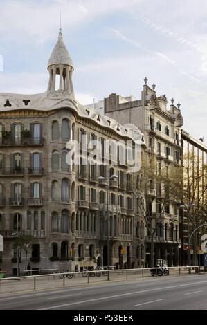 Casa Miquel Sayrach (1915-1918), l'arquitecte Manuel Sayrach, Av. 423 à 425 Diagonal, Barcelone, Catalogne, Espagne. Banque D'Images