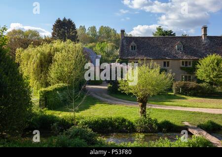 Le joli village de Cotswold abattage supérieur, Gloucestershire, Angleterre. Banque D'Images