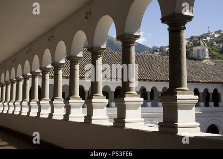 L'Equateur.quito.Centro historico.Couvent de La Merced (XVII siècle). Cloître principal. Banque D'Images
